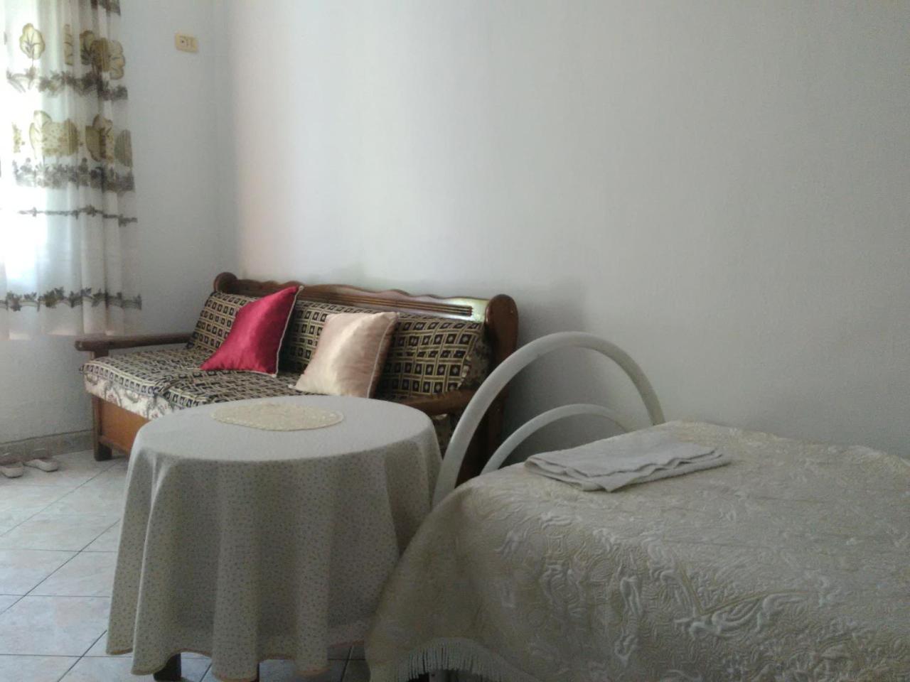 Camping Late Gjirokastër 외부 사진